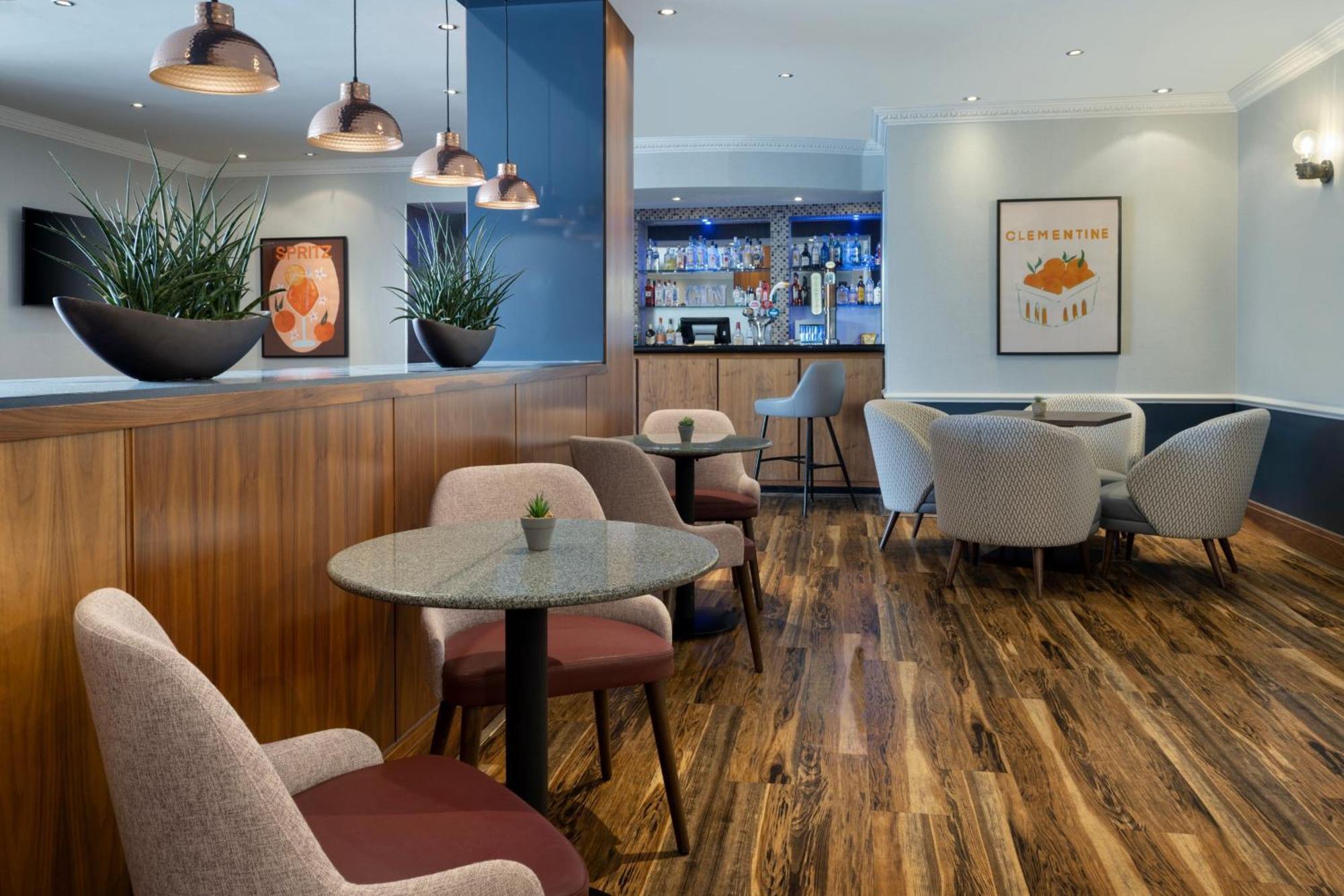 Delta Hotels By Marriott פטרבורו מראה חיצוני תמונה