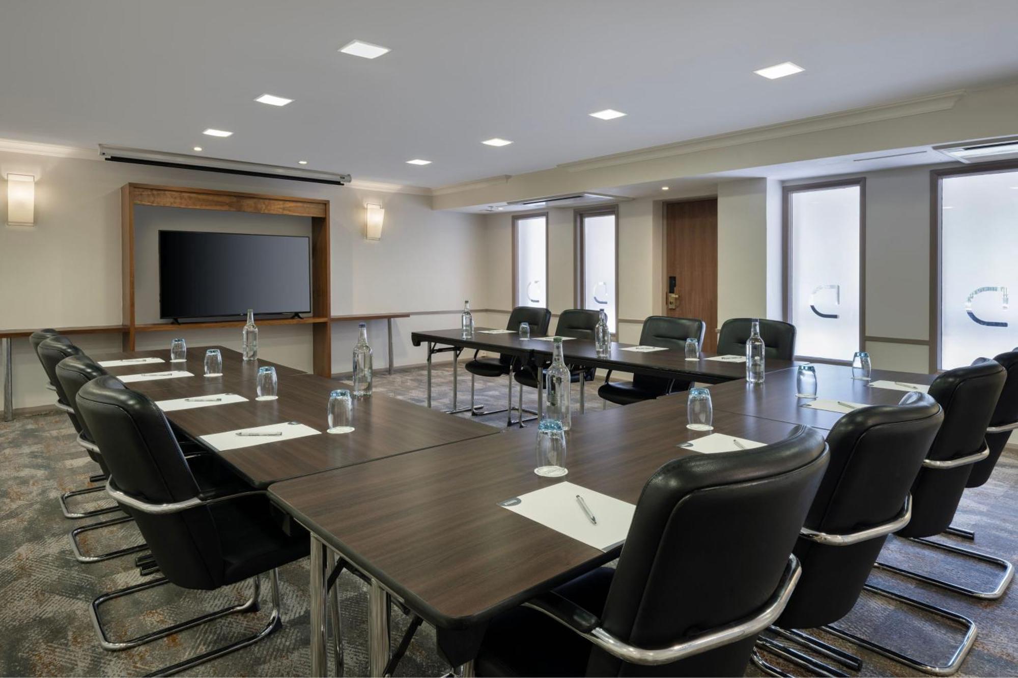 Delta Hotels By Marriott פטרבורו מראה חיצוני תמונה