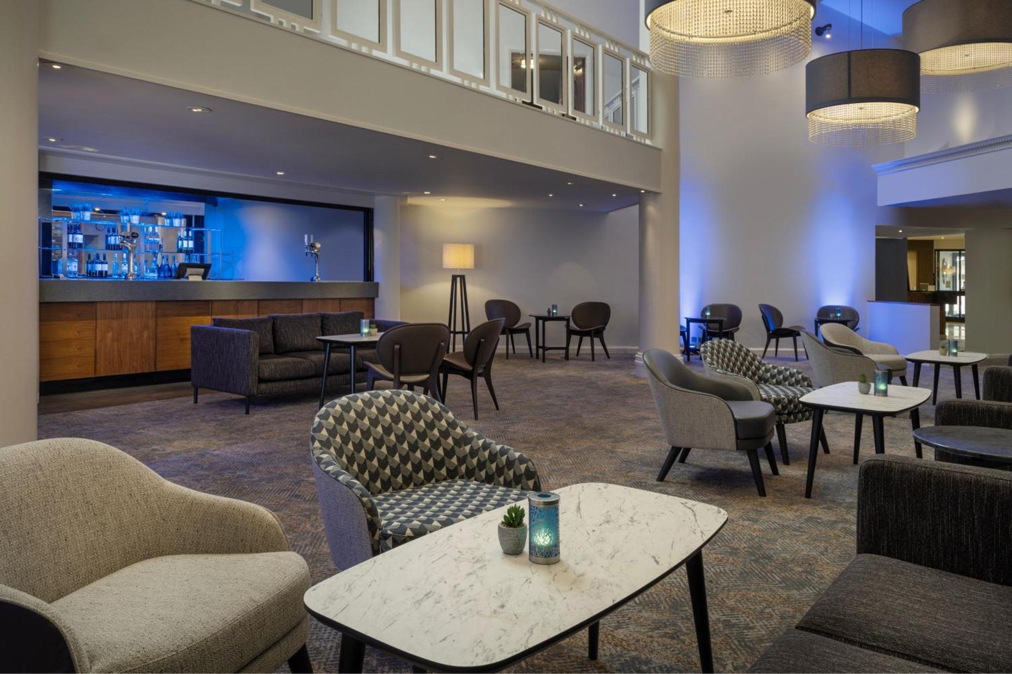 Delta Hotels By Marriott פטרבורו מראה חיצוני תמונה