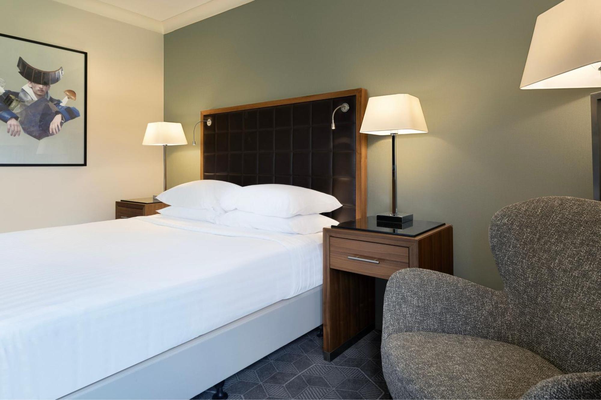 Delta Hotels By Marriott פטרבורו מראה חיצוני תמונה