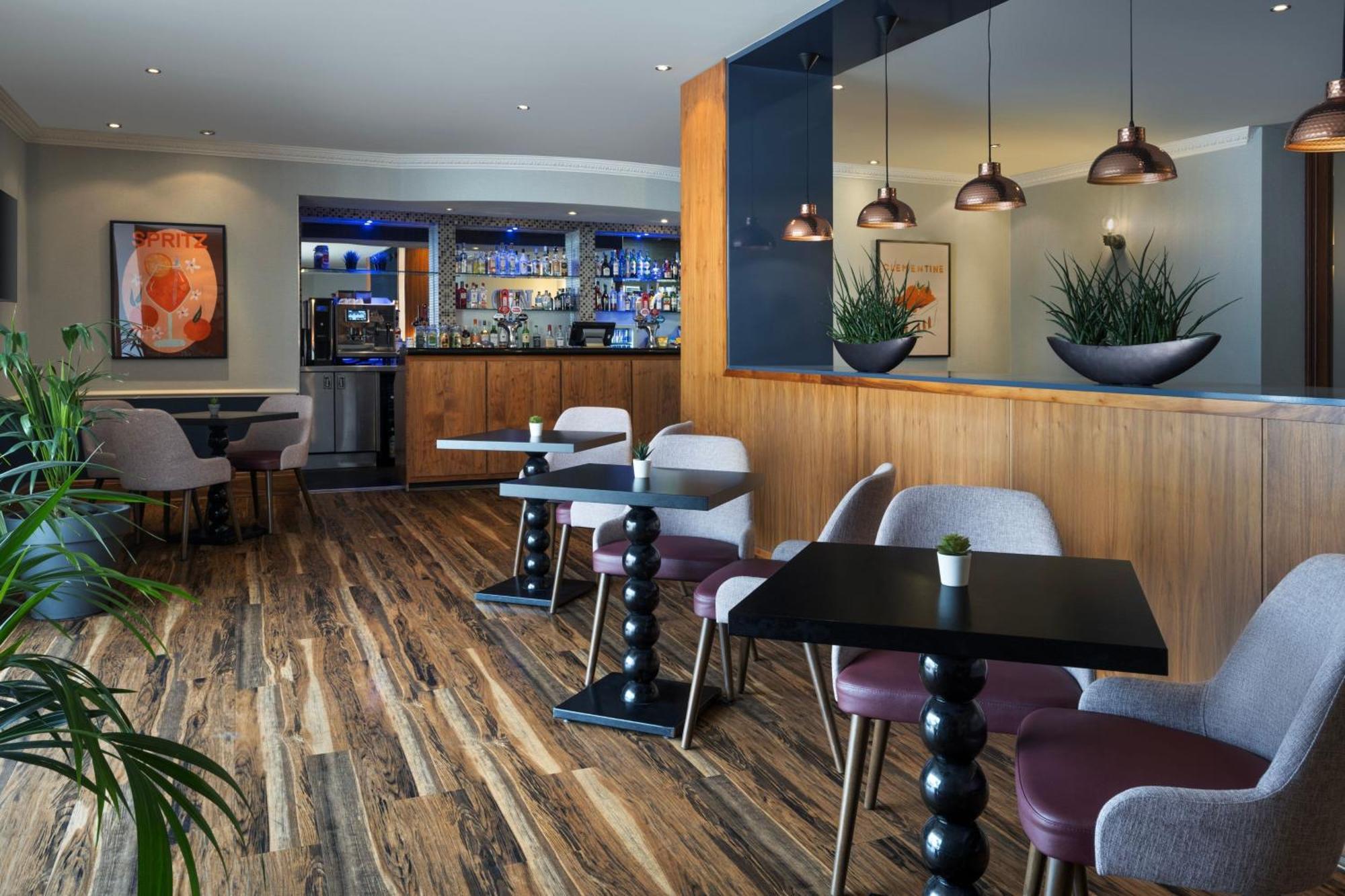 Delta Hotels By Marriott פטרבורו מראה חיצוני תמונה