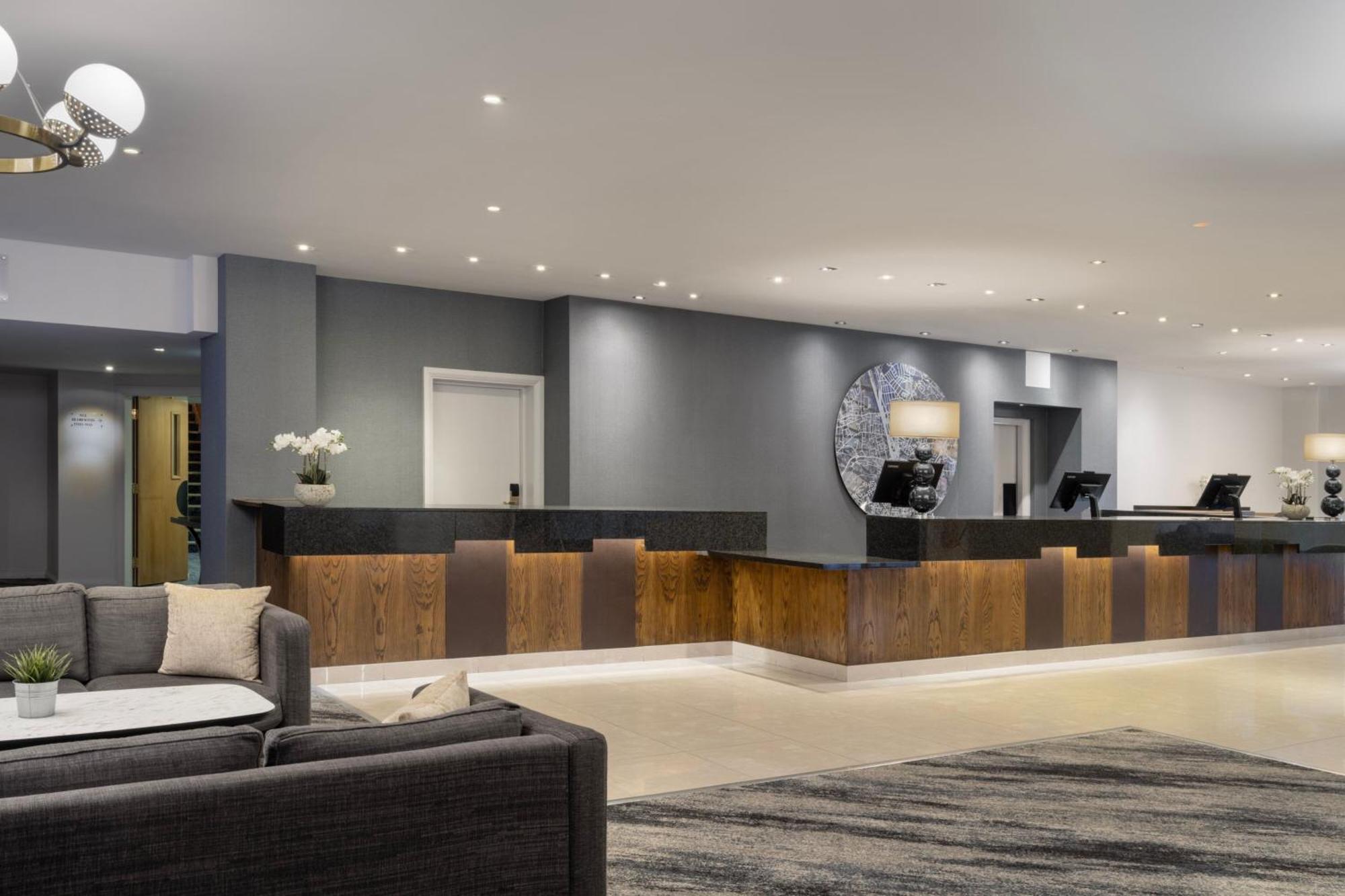 Delta Hotels By Marriott פטרבורו מראה חיצוני תמונה